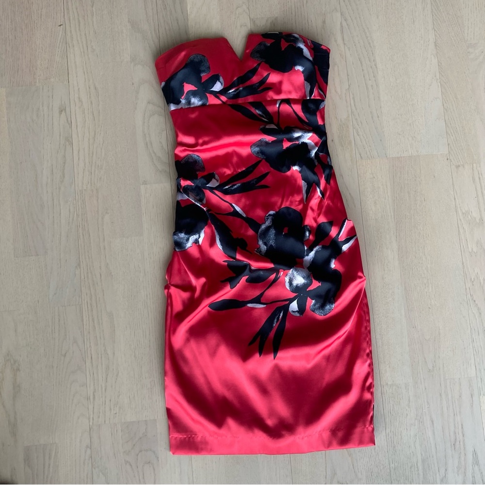 Floral cocktail dress - Picture 2 of 6
